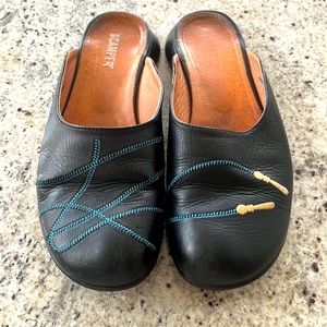 Camper Twins Black Leather Mules